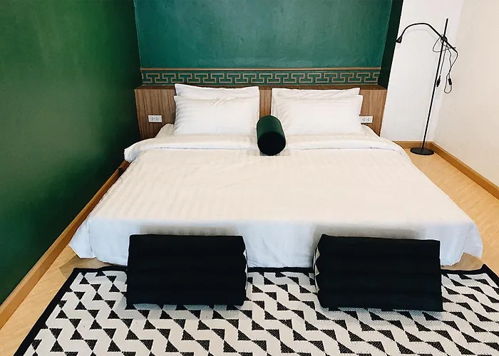Wander Wonder 八ww Bed & Breakfast 4*