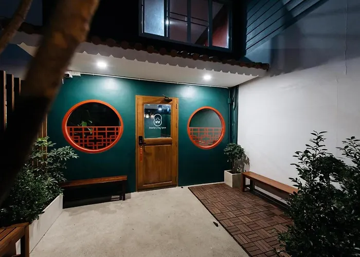 Wander Wonder 八ww Bed & Breakfast